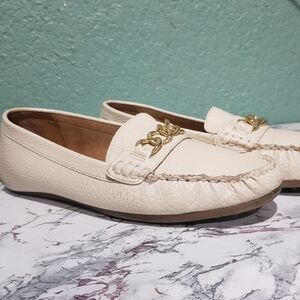 Elegant Cream Loafers with Gold Accent